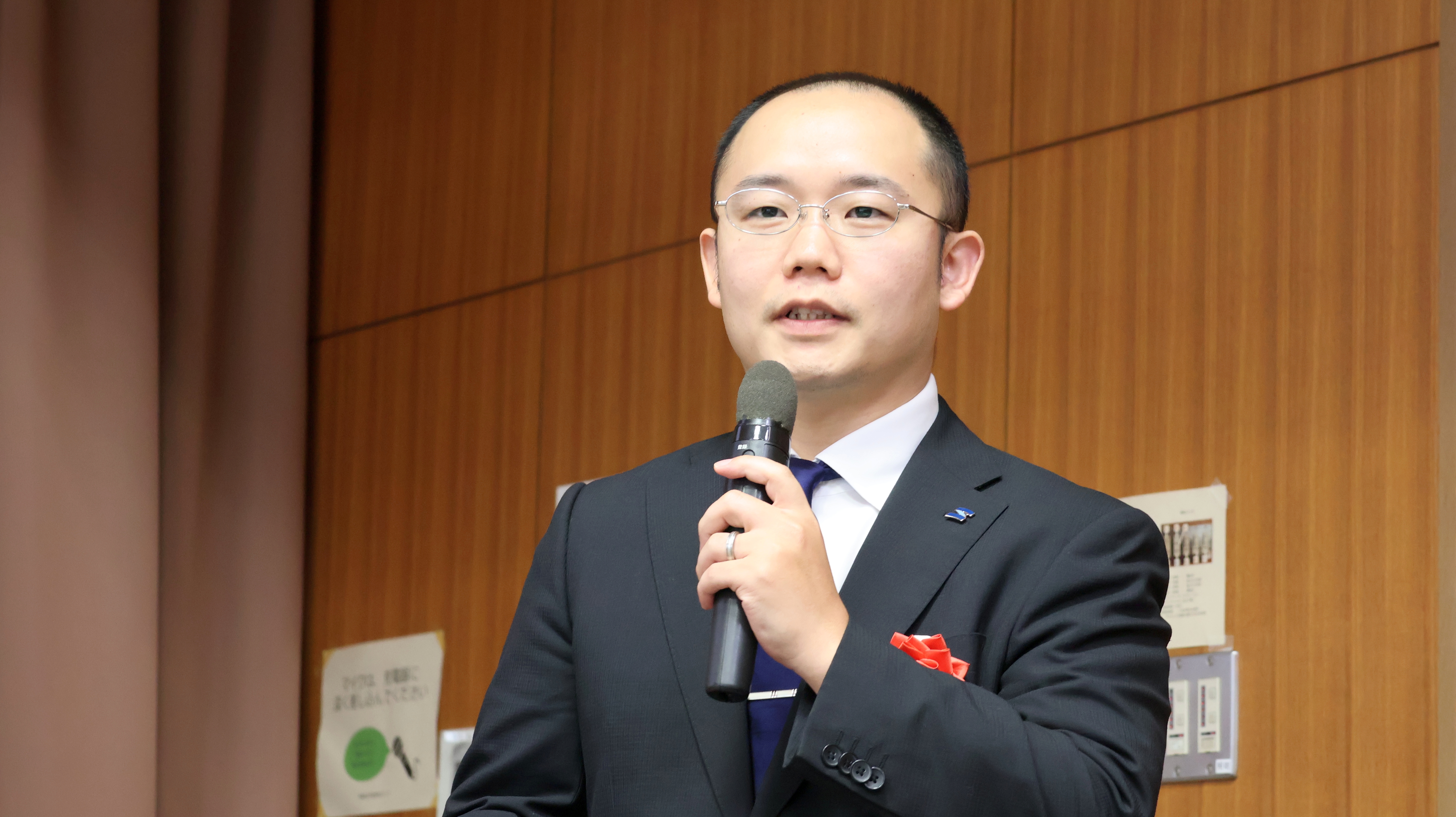 Award-winning Junior Associate Prof. Kenta IITANI