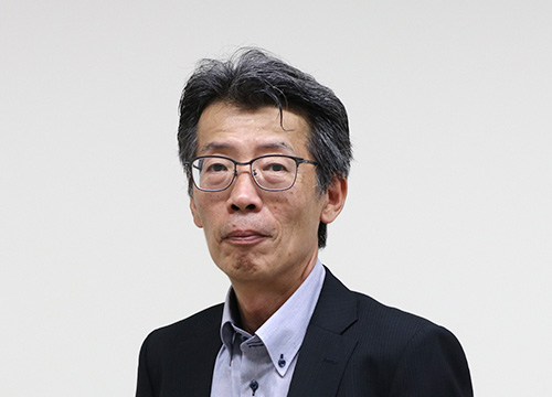中根 久志